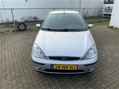 Ford Focus - 1.6-16V Ghia, airco.nieuw APK - 1