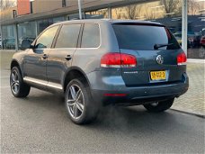 Volkswagen Touareg - 3.2 V6 Navi|Leder|Dakje|Stoelv.|Trekhaak |PDC