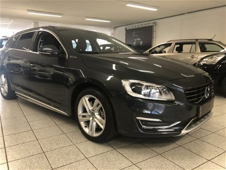 Volvo V60 - 2.4 D6 AWD- Hybrid Summum- (bijna) nieuwstaat - 1