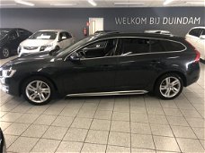 Volvo V60 - 2.4 D6 AWD- Hybrid Summum- (bijna) nieuwstaat