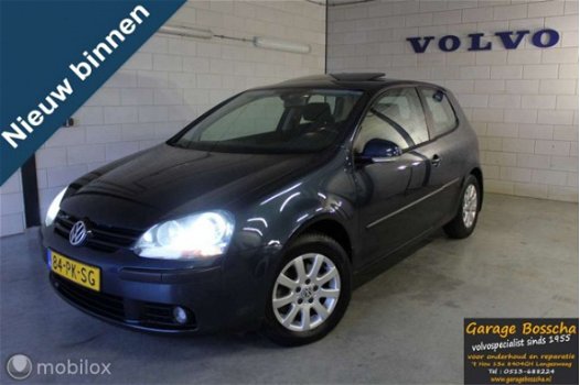 Volkswagen Golf - 2.0 FSI 150 PK Sportline Schuif / Kantel Dak , Trekhaak , Airco , Cruise Sportline - 1