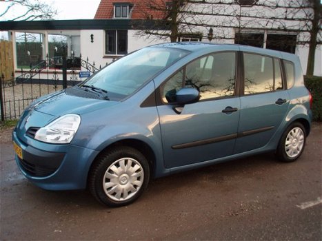 Renault Grand Modus - 1.2-16V Expression *AUTOMAAT*ZEER NETTE AUTO*112.000 org.km - 1