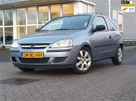 Opel Corsa - 1.0-12V Essentia STUURBEKRACHTIGING/APK 14-01-2021 - 1