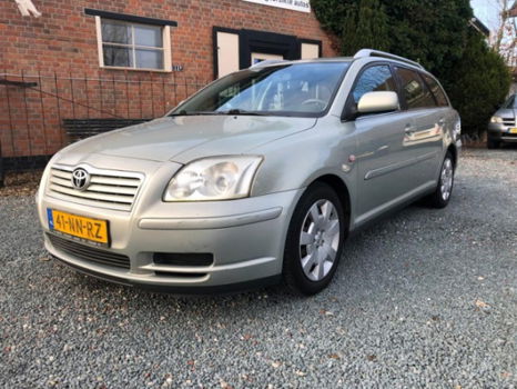 Toyota Avensis Wagon - 1.8 VVTi Linea Terra ( Airco en Nieuwe Apk ) - 1