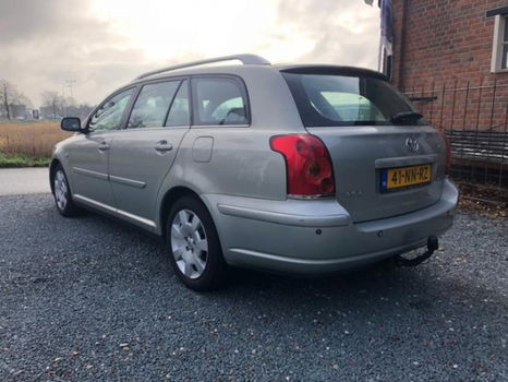 Toyota Avensis Wagon - 1.8 VVTi Linea Terra ( Airco en Nieuwe Apk ) - 1