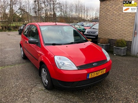 Ford Fiesta - 1.25-16V Celebration Navigatie, rijdt perfect, nieuwe apk - 1