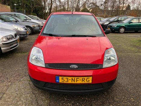 Ford Fiesta - 1.25-16V Celebration Navigatie, rijdt perfect, nieuwe apk - 1