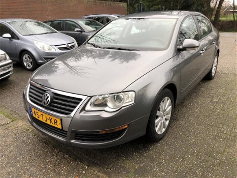 Volkswagen Passat - 1.9 TDI Trendline airco, keurige Dealerauto met NAP - 1