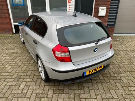 BMW 1-serie - 116i Executive / Clima / 5DRS / LM / Stoelverwarming - 1