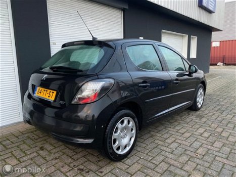 Peugeot 207 - 1.4-16V Color-line 5DRS NWE APK AIRCO NAP - 1