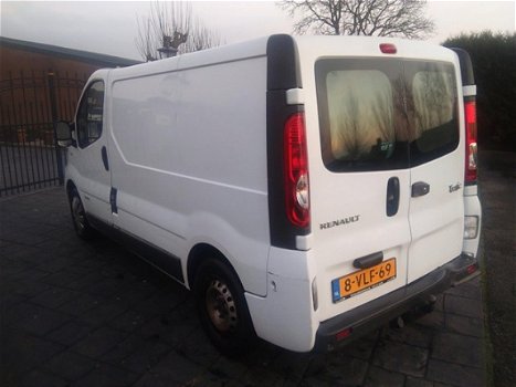 Renault Trafic - 2.0 dCi T27 L1H1 Bouwjaar 2011 - 1