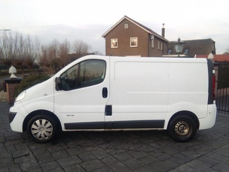 Renault Trafic - 2.0 dCi T27 L1H1 Bouwjaar 2011 - 1