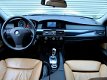 BMW 5-serie - 525i High Executive *Leder*Xenon*Navigatie*Parkeersens.*Stoelverw.*Trekhaak - 1 - Thumbnail