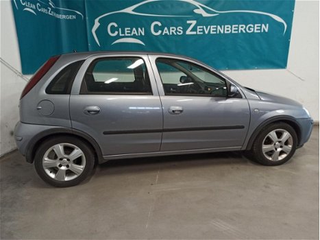 Opel Corsa - 1.2-16V Sport - 1