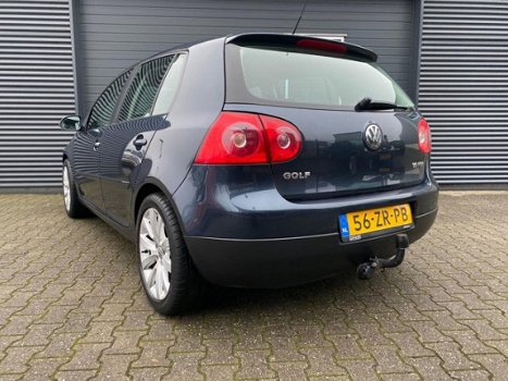 Volkswagen Golf - 1.6 FSI Optive 2 Let op 03-02 t/m 07-02 zijn wij gesloten - 1