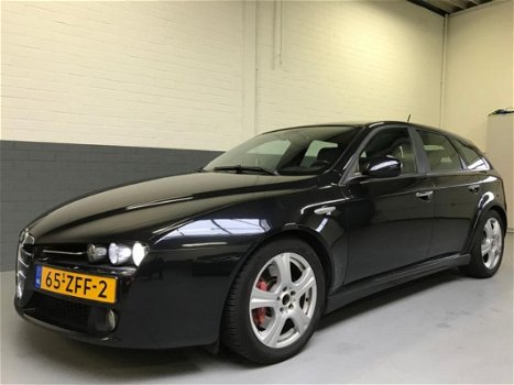 Alfa Romeo 159 Sportwagon - 2.2 JTS Selespeed TI/ LEER - 1