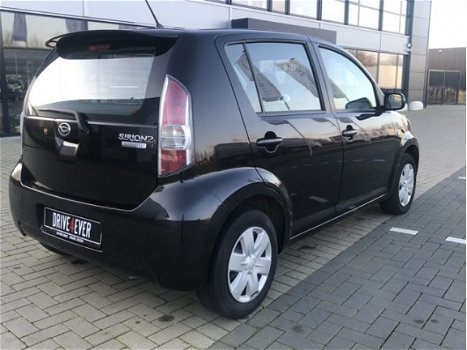 Daihatsu Sirion 2 - 1.3-16V Prestige 2005 AUTOMAAT Airco/Elek pakket - 1