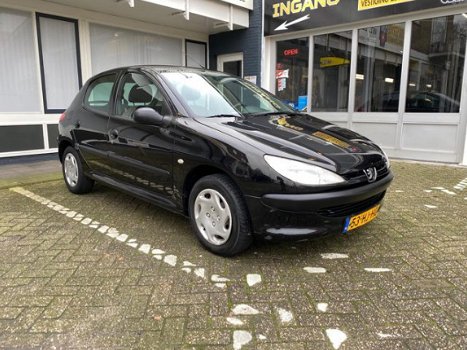 Peugeot 206 - 1.4 XR - 1