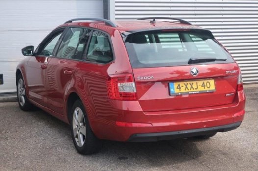 Skoda Octavia Combi - 1.6 Tdi 110pk Greenline Businessline *NAVI/CLIMA - 1