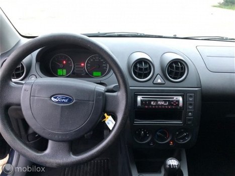Ford Fiesta - 1.3-8V Ambiente AIRCO - 1
