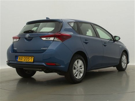 Toyota Auris - 1.8 Hybrid Now - 1