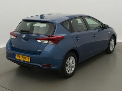 Toyota Auris - 1.8 Hybrid Now - 1