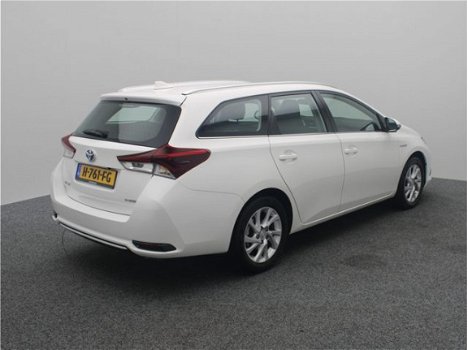 Toyota Auris Touring Sports - 1.8 Hybrid Aspiration Limited - 1