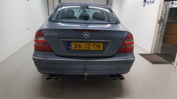 Mercedes-Benz E-klasse - E 240 AVANTGARDE AUT XENON MOOI YOUNGTIMER - 1