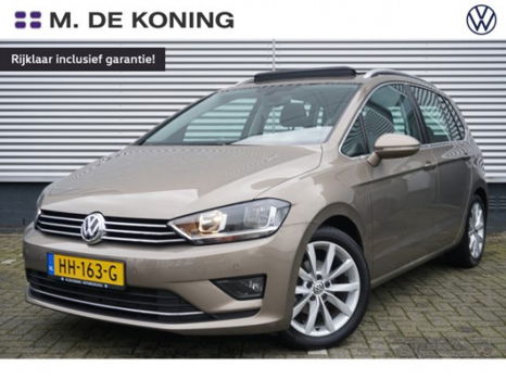 Volkswagen Golf Sportsvan - 1.2TSI/111PK Highline Executive · Pan.dak · DAB · Camera - 1