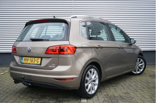 Volkswagen Golf Sportsvan - 1.2TSI/111PK Highline Executive · Pan.dak · DAB · Camera - 1