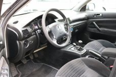 Volkswagen Passat - 1.9 TDI H5 Comfortline Nieuwe APK en NAP