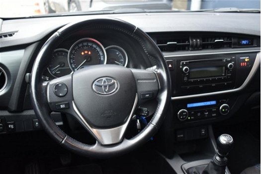 Toyota Auris - 1.6 VVT-i 132pk Now Trekhaak Cruise control - 1