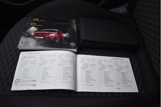 Opel Astra - 1.4 Turbo 150PK Edition / Navi / Clima / Trekhaak - 1
