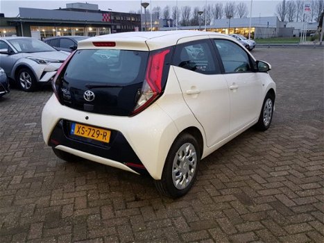 Toyota Aygo - 1.0 VVT-i x-play - 1