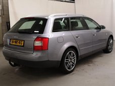 Audi A4 Avant - 1.9 TDI Pro Line H6 ✅NAP, 6BAK, PDC, AIRCO, CRUISE, S-LINE VELGEN, TREKHAAK, 2XSLEUT