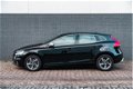 Volvo V40 - 2.0 D3 Business Sport | Stoelverwarming | DAB | Parkeersensoren | Klimaat + Cruise contr - 1 - Thumbnail