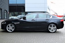 Jaguar XE - 2.0 D Pure Navigatie - Camera - 19" lichtmetalen velgen