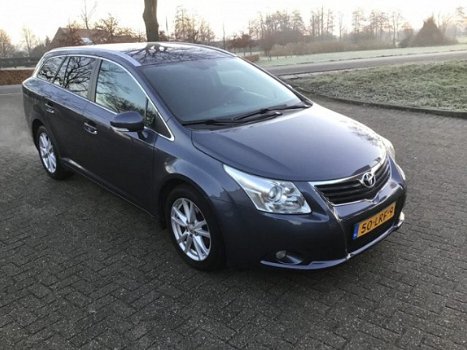 Toyota Avensis Wagon - 1.8 VVT-I BUSINESS - 1