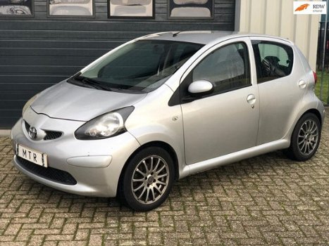 Toyota Aygo - 1.0-12V 2006 AIRCO - 1