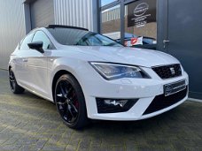 Seat Leon - 1.4 TSI FR full options panoramadak full-led navi bluetooth pdc