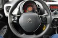 Peugeot 108 - 1.0 68pk 5D Active BT | AIRCO | USB - 1 - Thumbnail