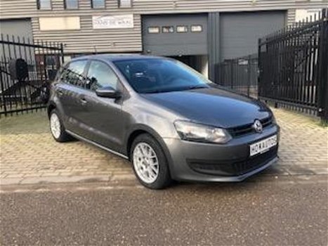 Volkswagen Polo - 1.2 Easyline - 1