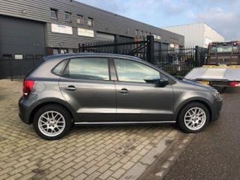 Volkswagen Polo - 1.2 Easyline - 1