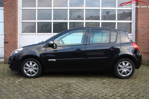 Renault Clio - 1.5 dCi Night & Day Navi, Clima NaP, Voll - 1