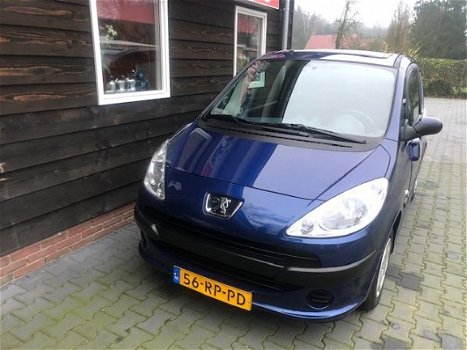 Peugeot 1007 - Automaat Panoramadak -111.000 KM distributie reeds vervangen - 1