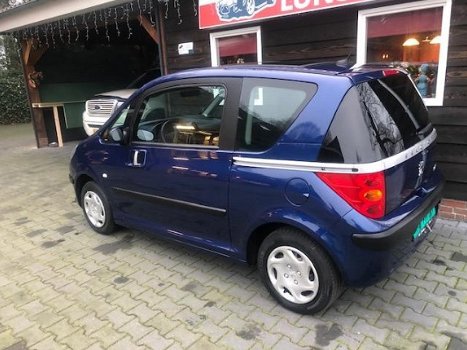 Peugeot 1007 - Automaat Panoramadak -111.000 KM distributie reeds vervangen - 1