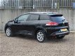 Renault Clio Estate - TCe 90 Limited Navigatie / Keyless / Airco - 1 - Thumbnail
