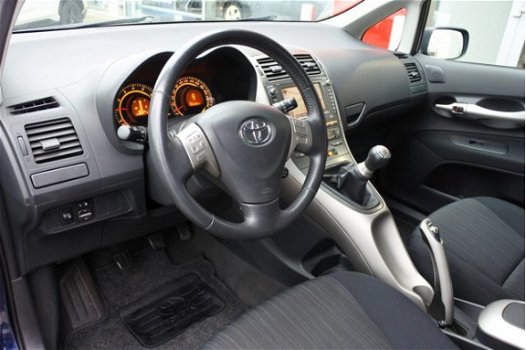 Toyota Auris - 1.6-16V Sol Business | 6 mnd Bovag gar | Full map navi | 17