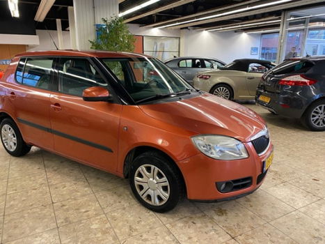 Skoda Fabia - 1.4-16V Ambiente - 1