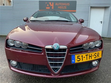 Alfa Romeo 159 - 1.9 JTD Distinctive 150 PK *APK*CRUISE*AIRCO*6 BAK*ELEKTR. RAMEN*STUURBEKR - 1